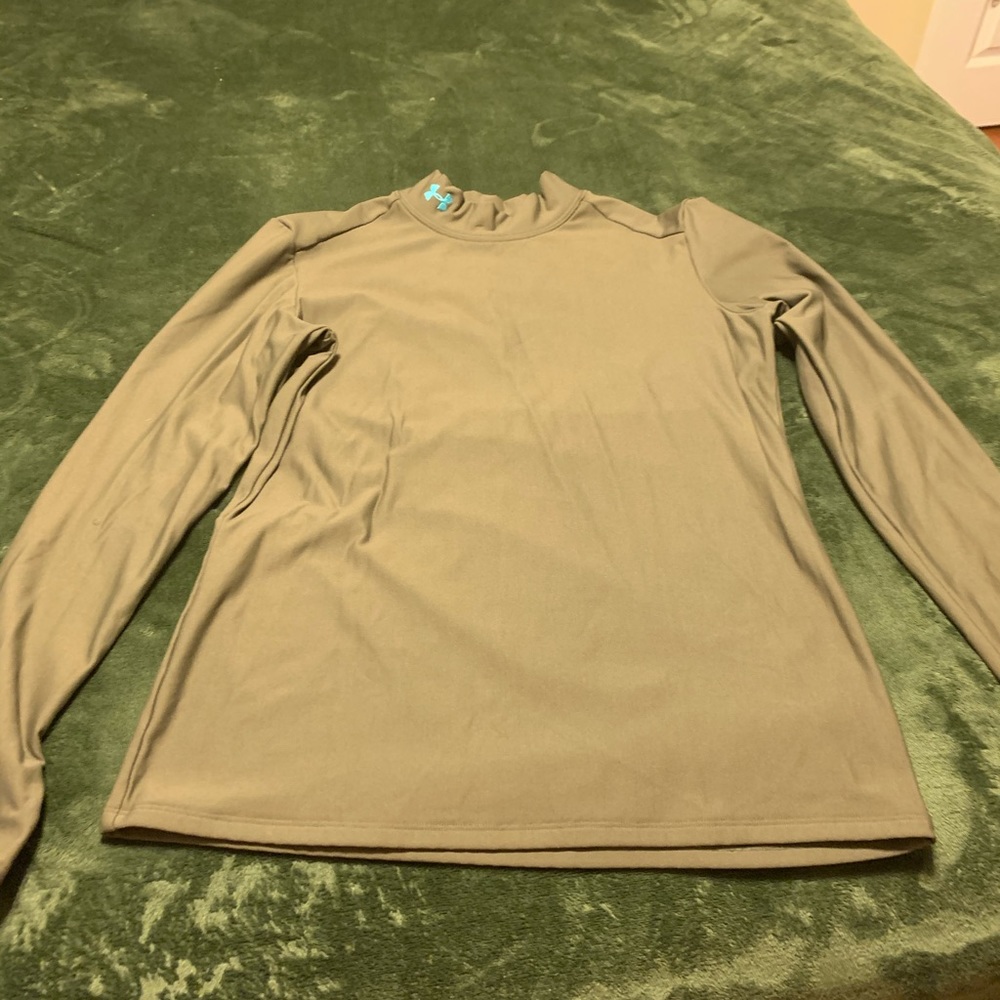 Mock neck weather shirt